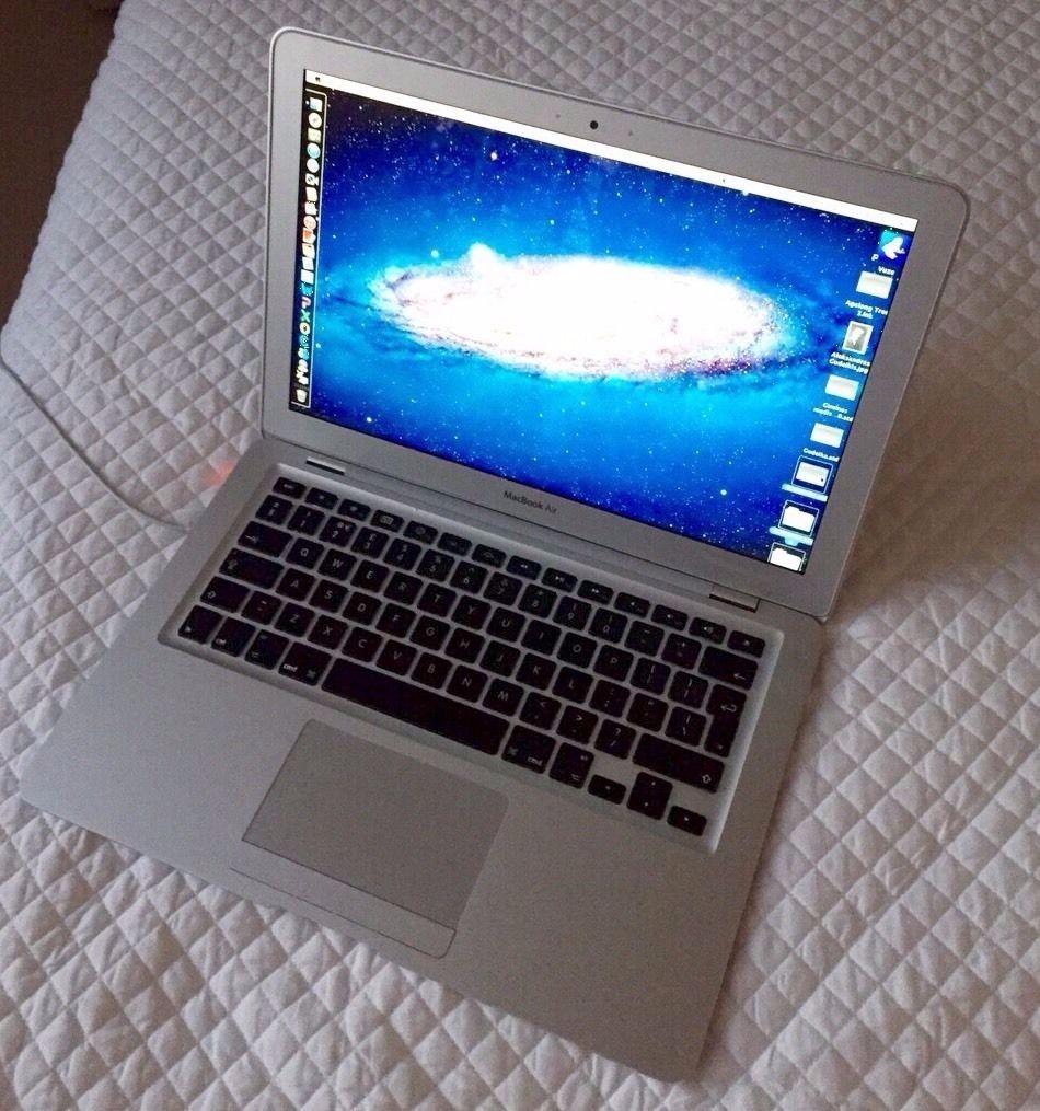 2010 apple macbook air