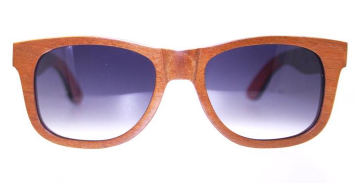 Houten zonnebril met gepolariseerde glazen