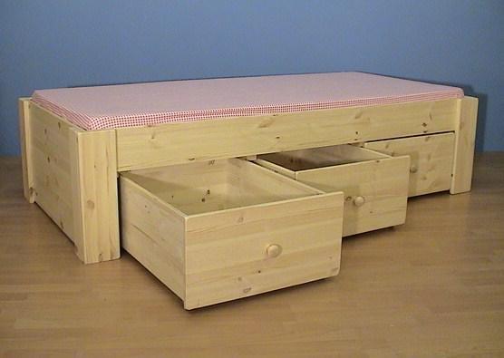 houten BED met 3 RUIME LADEN bed naar wens zelf te kleuren