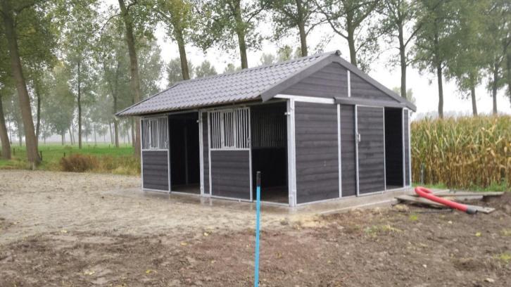 buitenstallen paarden stallen paardenstal paardenstallen De gratis