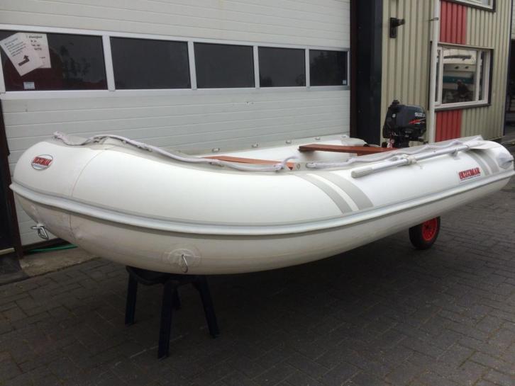 Suzumar 360 rubberboot met 4 PK 4 takt bb motor bwjr 2015