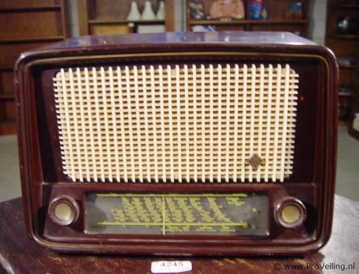Telefunken radio in veiling bij ProVeiling