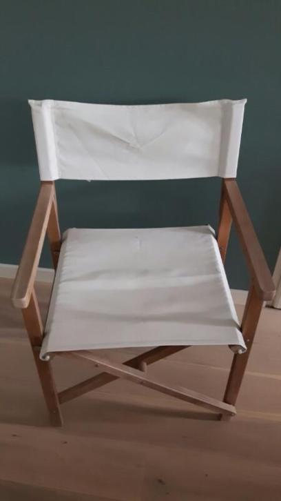 2 regiseurstoelen met extra stoffen
