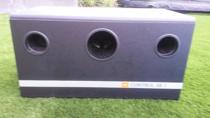 JBL set van twee speakers (Control 5) en subwoofer (SB-5)