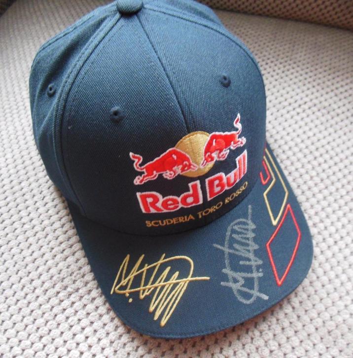 Gesigneerde Red Bull Toro Rosso Max Verstappen cap met COA