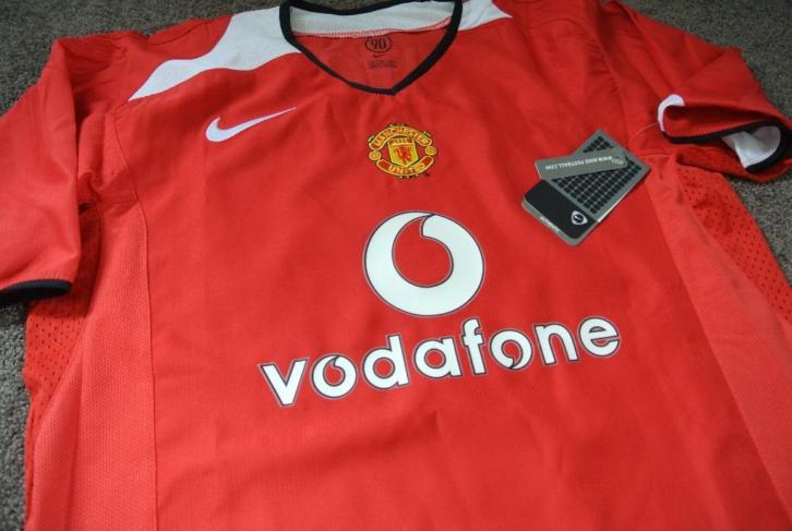 Gesigneerd Manchester United shirt - Cantona