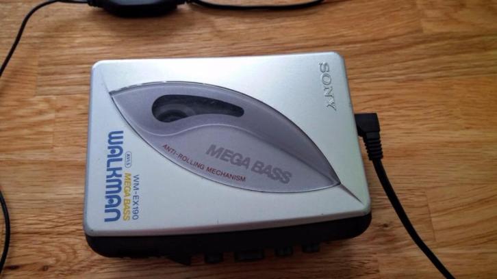 Sony WM-EX 190 Mega Bass Walkman Cassette Player