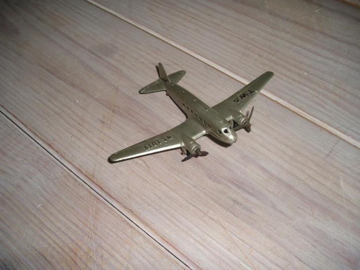 1937 Tootsie Toy TWA DC-2 Airplane NC 101Y