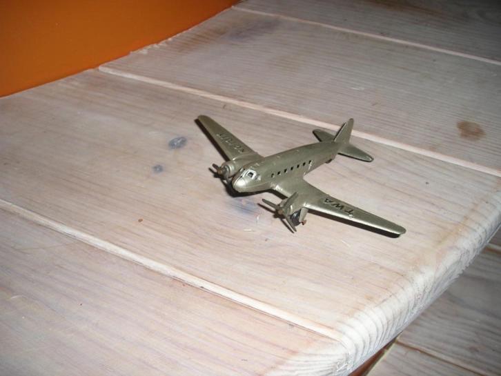 1937 Tootsie Toy TWA DC-2 Airplane NC 101Y