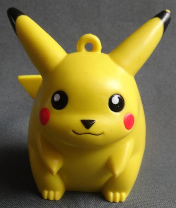 POKEMON Pikachu 8cm NINTENDO 1999