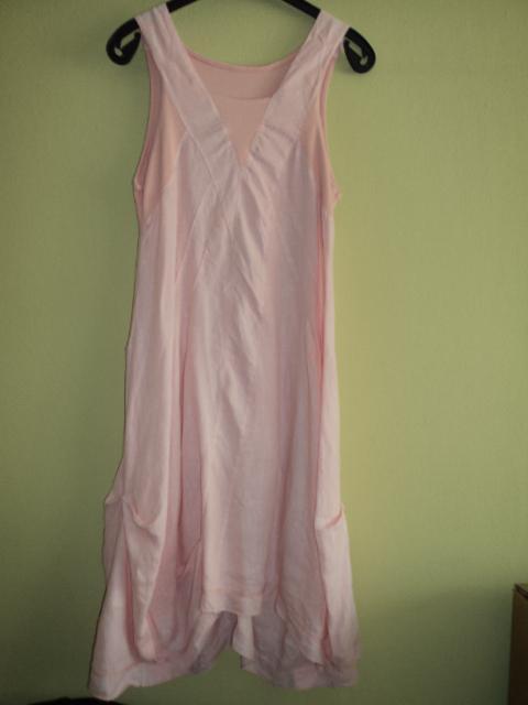 Zalmkleurige jurk made in Italy.