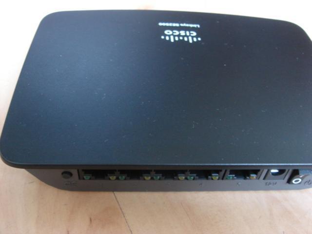Linksys cisco SE2500 5-port gigabit ethernet switch