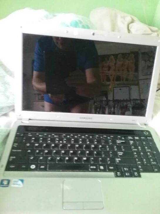 Samsung laptop 3 jaar oud leeggehaald Windows 10 staat erop