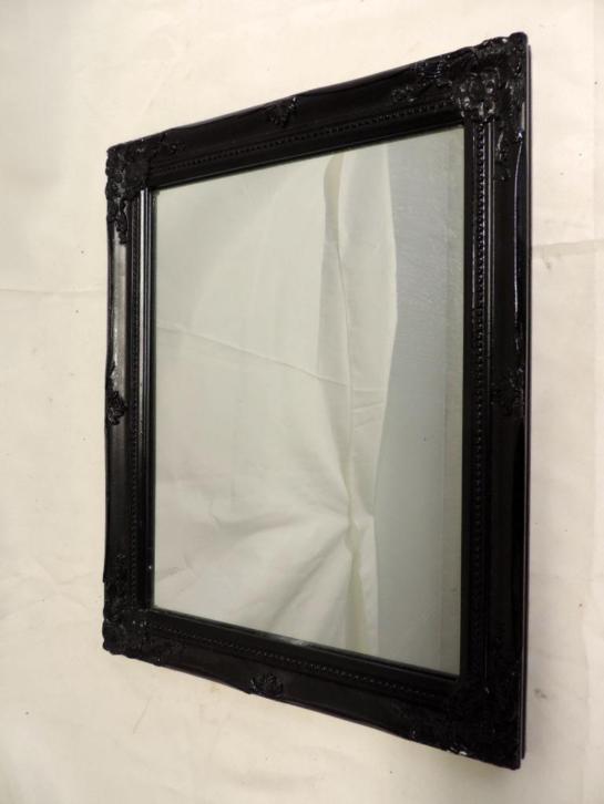 2582. Zwarte Spiegel 47x37cm