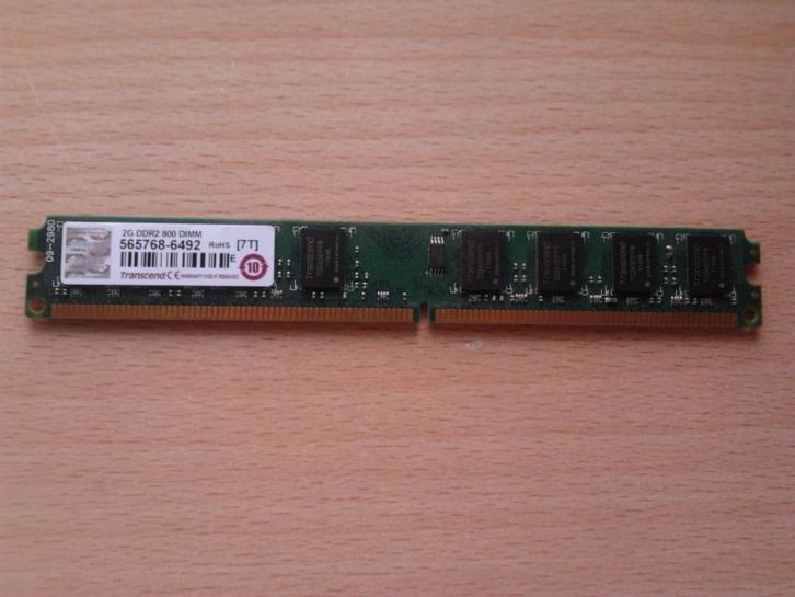 1x 2 GB DDR2 RAM 800 MHz