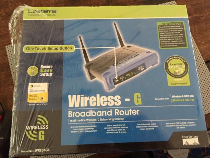 LINKSYS Wireless Broadband Router met adapter & CD