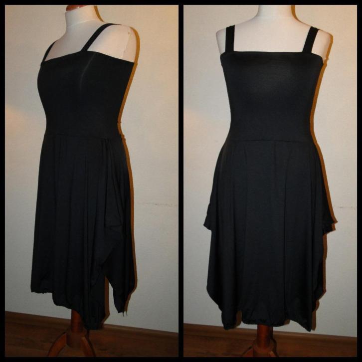 GRACY apparte zwarte jurk 44/46 van 89 euro nu voor 17 euro