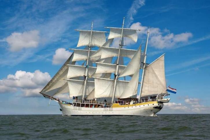 Vaartocht op het IJsselmeer aan boord van de 'Stedemaeght'
