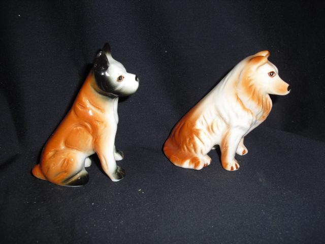 2 oude beeldjes honden verzamelen bone china