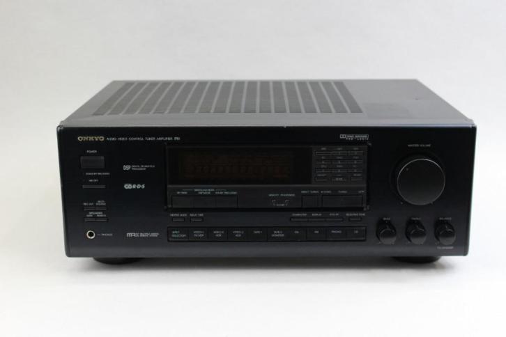 Onkyo TX-SV525R surround receiver