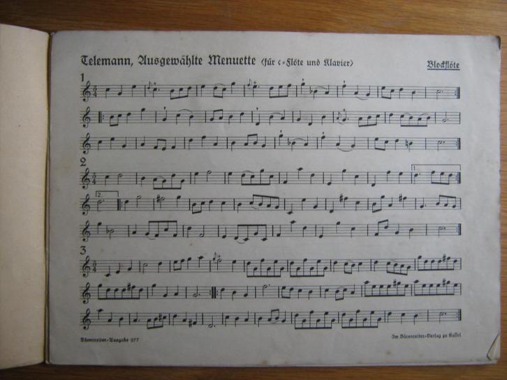 Menuetten Telemann voor blokfluit en piano