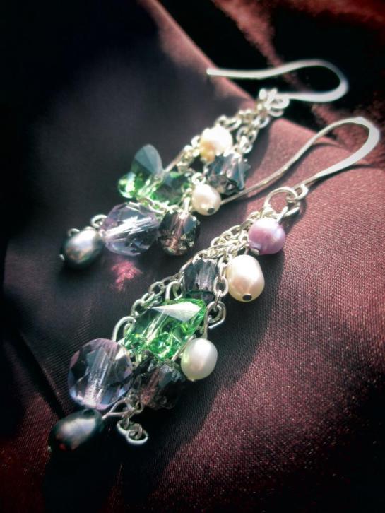Zilveren oorbellen, parel en Swarovski kristal, zomerkleuren