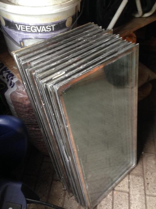 12 Thermopane Dubbel glas ruiten 31 x 59,5 cm - Gebruikt