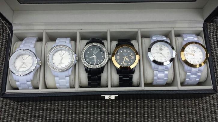 Luxery box met 6 st. Cristal lady Quartz horloges