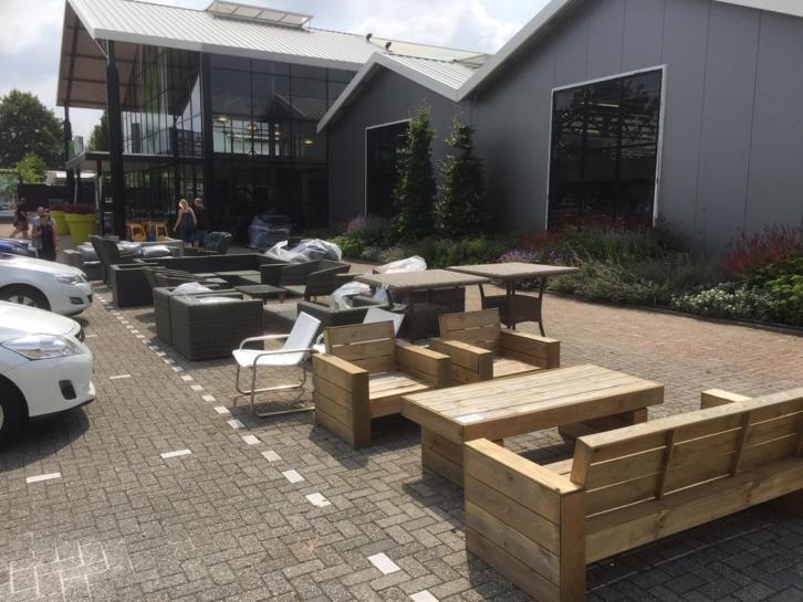 SALE Groenrijk Tilburg tot -80% op loungesets tuinsets SALE