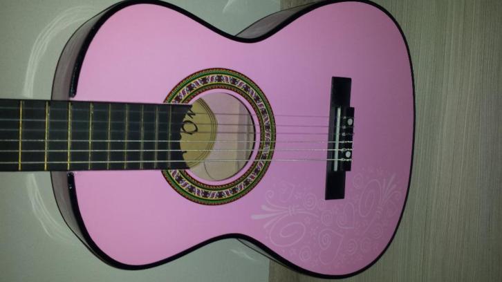 Roze gitaar