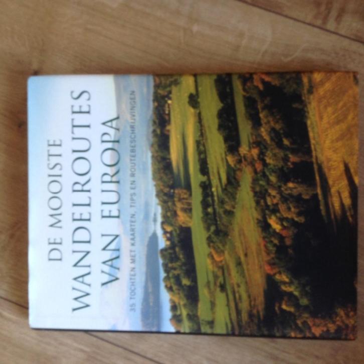 De mooiste wandelroutes van Europa ISBN9781405490368