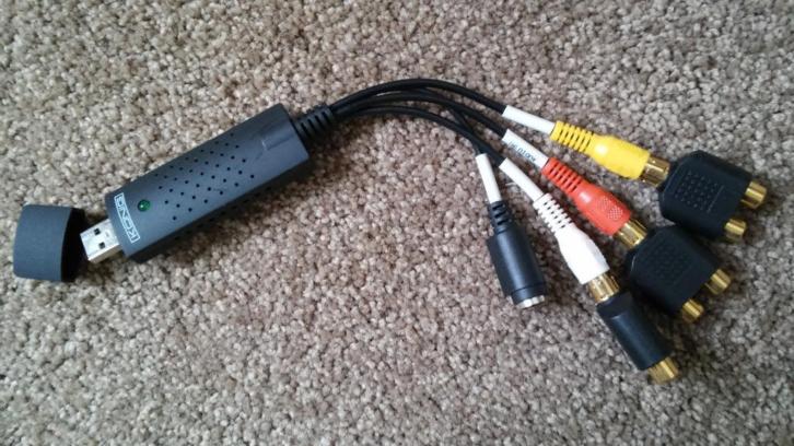 EasyCap + gratis splitters en A/V-kabel