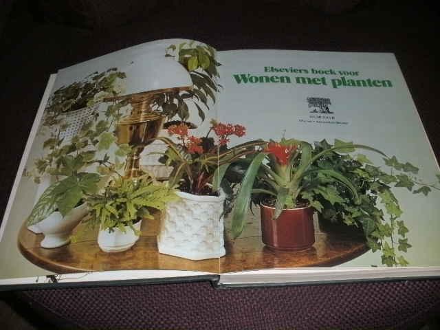 Elseviers boek voor Wonen met planten