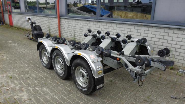 Riba 3500 drieas trailer met Belgisch kenteken. Inruil mog.