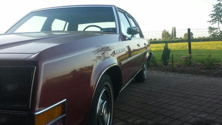 Buick Electra 5.7 AUT 1978 Rood
