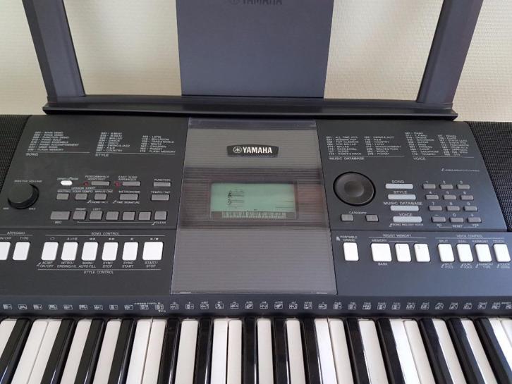 keyboard, Yamaha PSR E423 zéér compleet!