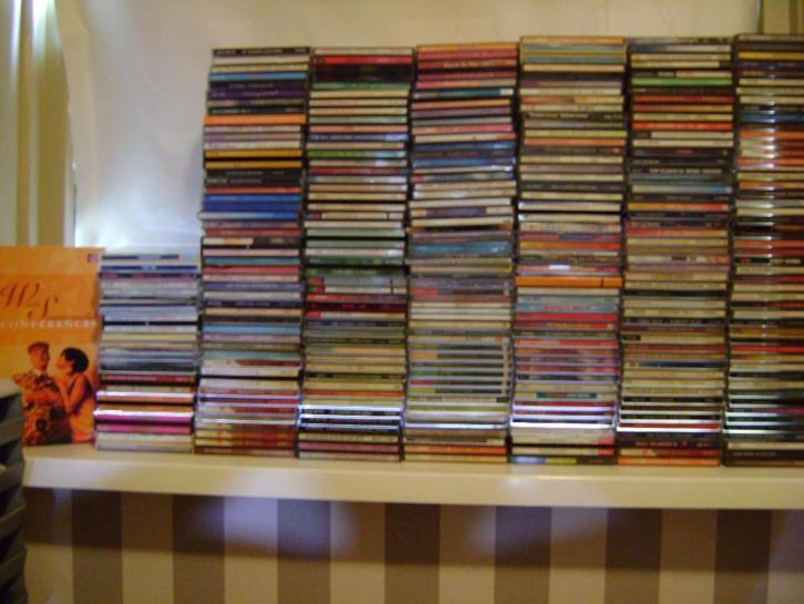 ruim 320 originele cd's