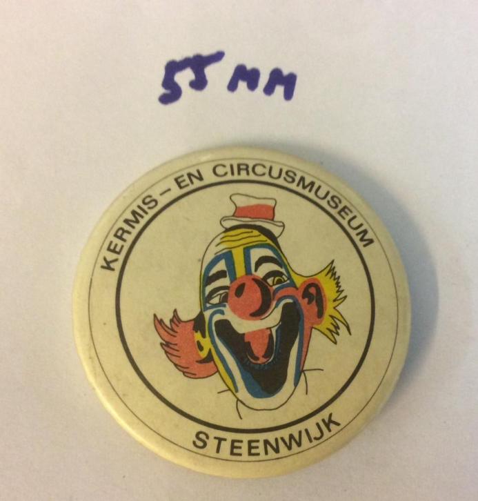 Oude button uit Steenwijk kermis en circus museum