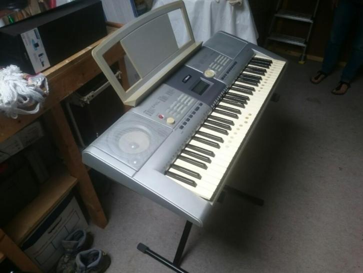 keyboard Yamaha PSR-295 te koop