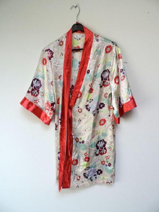 3120. Hunkemoller kimono maat S