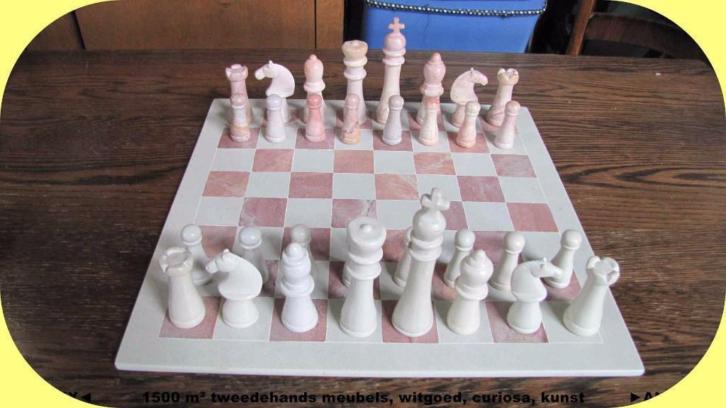 9511| schaakbord speksteen compleet €25