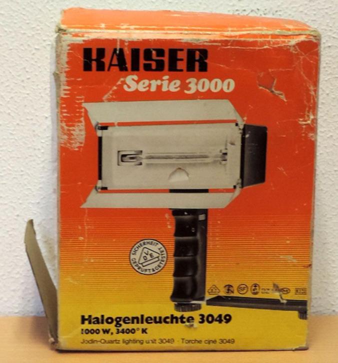 3859. Kaiser filmlamp type 3049.