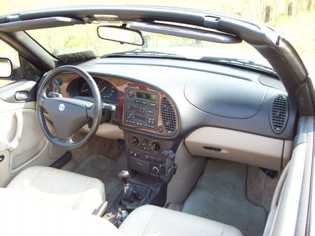 Saab 900 Cabriolet 2.5 V6 / wit (bj 1995)