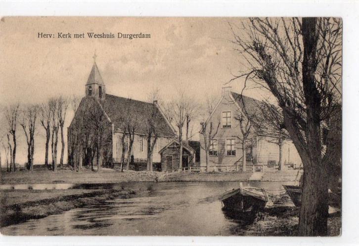 Amsterdam Noord Durgerdam 1915 Hervormde kerk met Weeshuis
