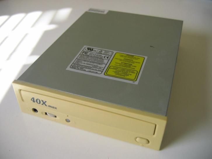 Cyberdrive 40x CD-ROM-speler
