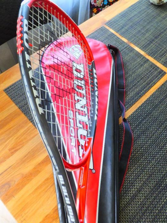 Squash racket Dunlop Black Max Titanium 510 incl. hoes