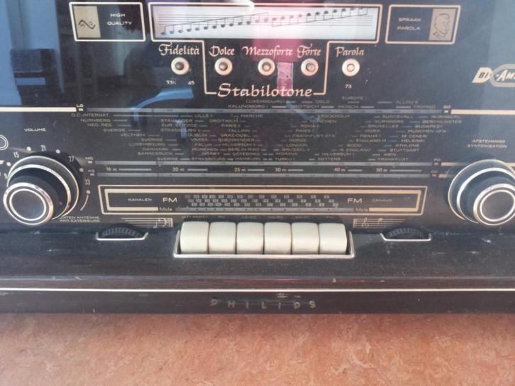 Antieke Philips radio