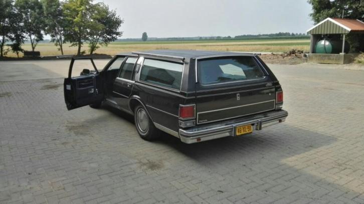 Oldsmobile Custom Cruiser Begrafenisauto 1978 Zwart