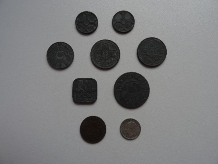 Setje oude munten uit de tweede wereldoorlog