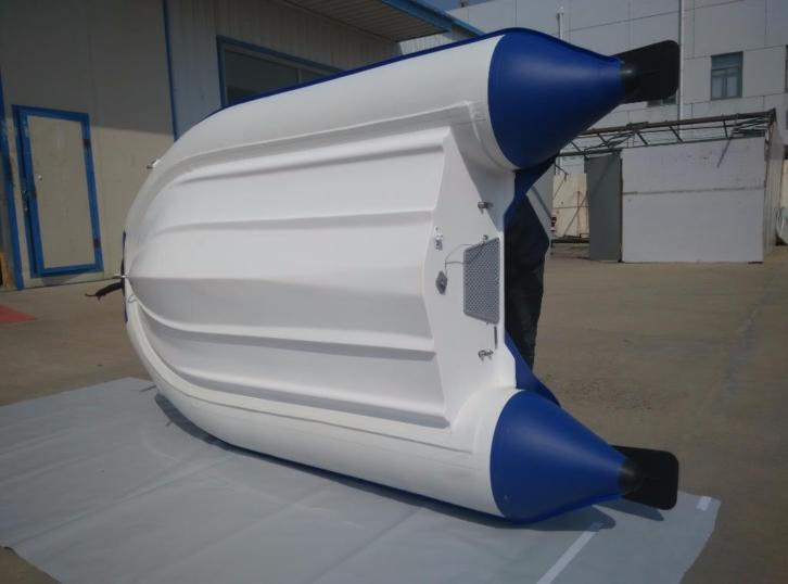 Bij KEWI -TEST DE BESTE- goedkope rubberboot, air-alu-vib